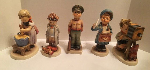 Hummel Figures --  Professionals  (5) (1 of 7)