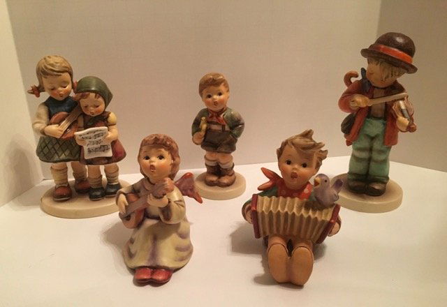 Hummel Figures -- Musicians  (5) (1 of 7)