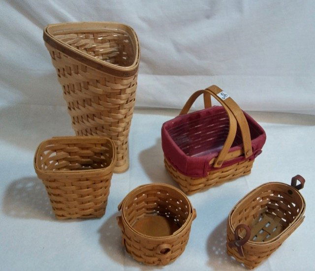 Lot of Longaberger Baskets (5) (1 of 9)