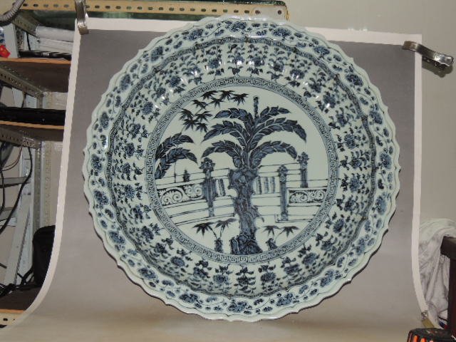 A Blue and White Porcelain Dish (1 of 6)