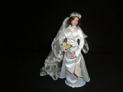 Grace Bride Doll: DOLL. Grace Bride Doll - near mint - 1997 - 11" high - The Ashton Drake Galleries - Sandra Bilotto, Artist