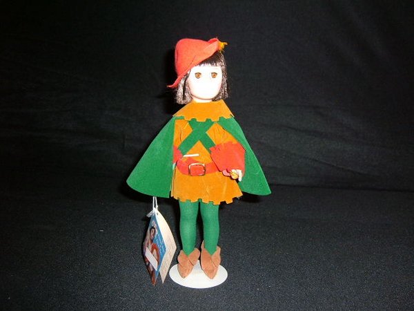"Robinhood" Doll: DOLL. "Robbinhood" Doll - Story Book #33 - excellent condition - 11" high - by Effanbee.