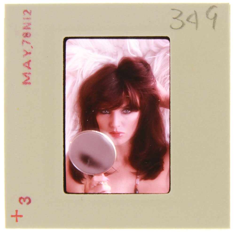 Original 35mm Kate Simmons 1978 By Bob Guccione: Original nude, erotic, 35mm slide features Kate Simmons taken by Bob Guccione in May 1978. Subject: Kate