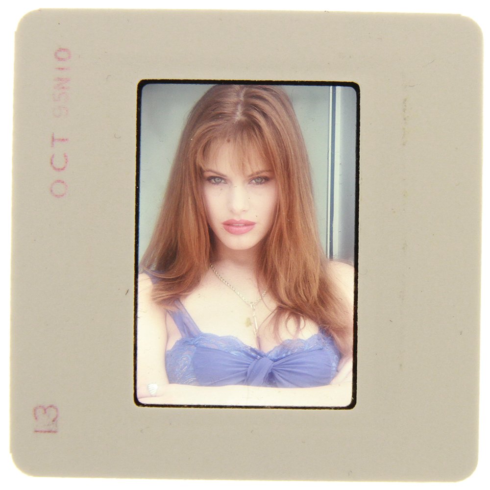Original 35mm Andi Sue Irwin 1995 By Bob Guccione: Original nude, erotic, 35mm slide features Andi Sue Irwin taken by Bob Guccione in 1995. Print and/or markings on the slide mount are original. Print and/or markings on the slide mount are original.