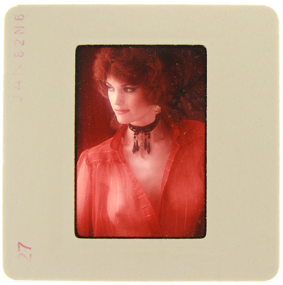 Original 35mm Donna Barnes 1981 By Bob Guccione: Original nude, erotic, 35mm slide features Donna Barnes taken by Bob Guccione in 1981. Print and/or markings on the slide mount are original.