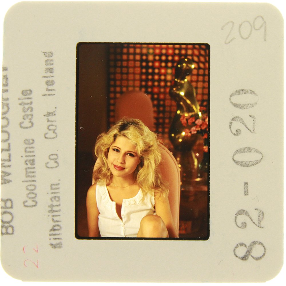 Original 35mm Pia Zadora 1982 By Bob Willoughby: Original nude, erotic, 35mm slide features Pia Zadora taken by Bob Willoughby in 1982. Subject: Golden Gl