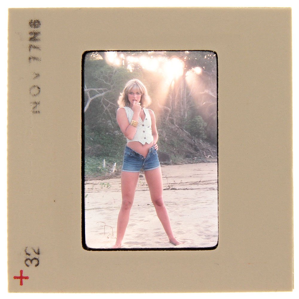 Original 35mm Jane Hargrave 1976 By Bob Guccione: Original nude, erotic, 35mm slide features Jane Hargrave taken by Bob Guccione in 1976. Print and/or markings on the slide mount are original.