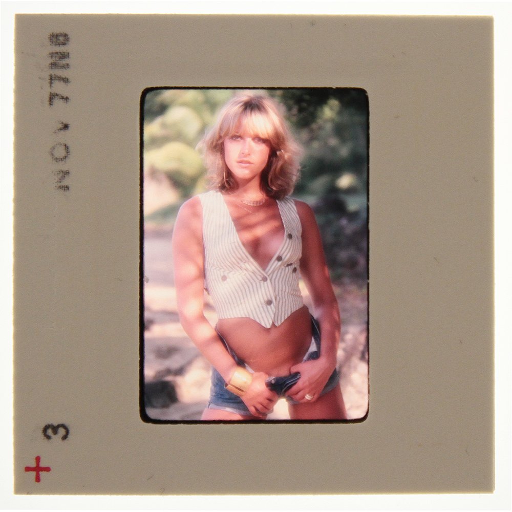 Original 35mm Jane Hargrave 1976 By Bob Guccione: Original nude, erotic, 35mm slide features Jane Hargrave taken by Bob Guccione in 1976. Print and/or markings on the slide mount are original.
