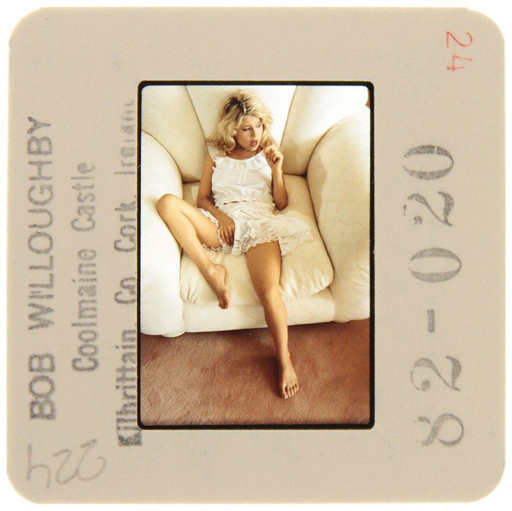 Original 35mm Pia Zadora 1982 By Bob Willoughby: Original nude, erotic, 35mm slide features Pia Zadora taken by Bob Willoughby in 1982. Subject: Golden Gl