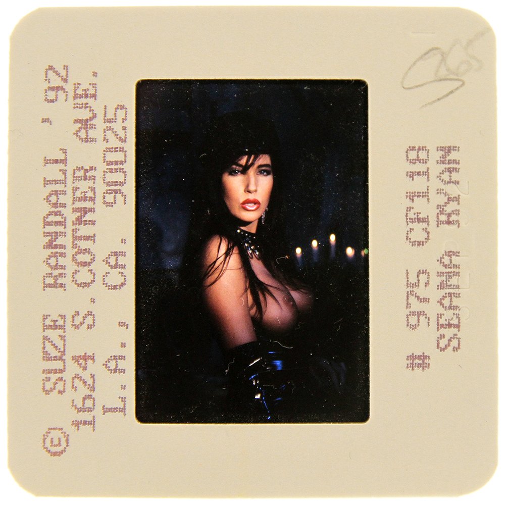 Original 35mm Seana Ryan 1992 By Suze Randall: Original nude, erotic, 35mm slide features Seana Ryan taken by Suze Randall in 1992. Print and/or markings on the slide mount are original.