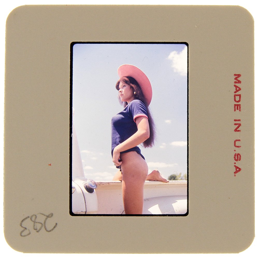 Original 35mm Test Shot of Tamara Mindas 1976: Original nude, erotic, 35mm slide features Tamara Mindas taken in 1976. It was a test submission sent to Penthouse. Print and/or markings on the slide mount are original.