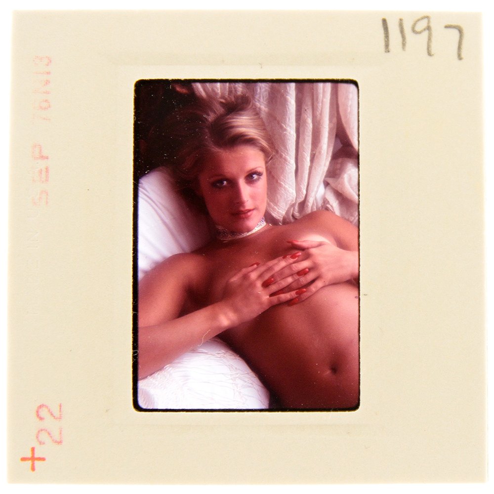Original 35mm Jane Hargrave 1976 By Bob Guccione: Original nude, erotic, 35mm slide features Jane Hargrave taken by Bob Guccione in 1976. Print and/or markings on the slide mount are original.
