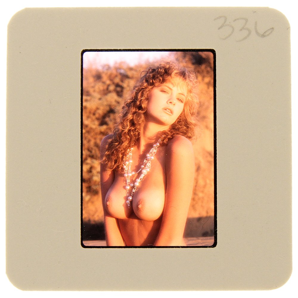 Original 35mm Joanne Szmereta 1988 By Andre Felix: Original nude, erotic, 35mm slide features Joanne Szmereta taken by Andre Felix 1988. Print and/or markings on the slide mount are original.