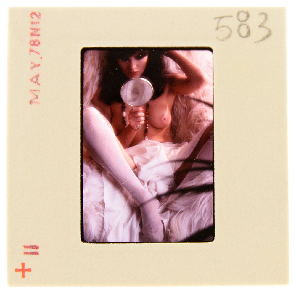 Original 35mm Kate Simmons 1978 By Bob Guccione: Original nude, erotic, 35mm slide features Kate Simmons taken by Bob Guccione in May 1978. Subject: Kate