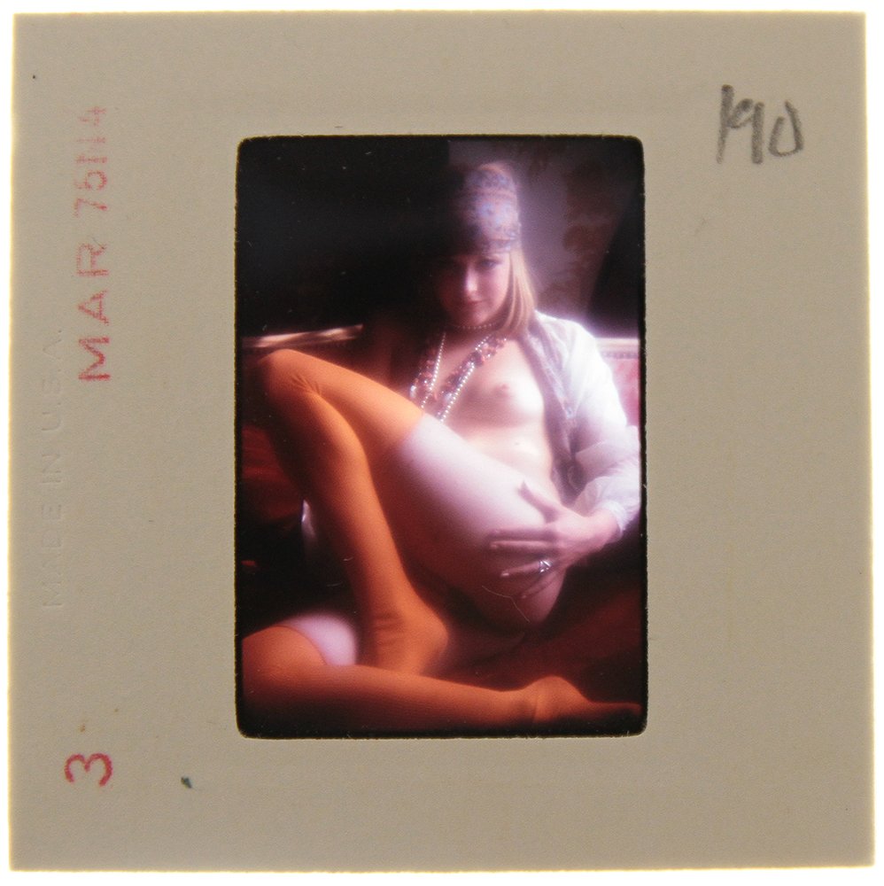 Original 35mm Jane Hargrave 1976 By Bob Guccione: Original nude, erotic, 35mm slide features Jane Hargrave taken by Bob Guccione in 1976. Print and/or markings on the slide mount are original.