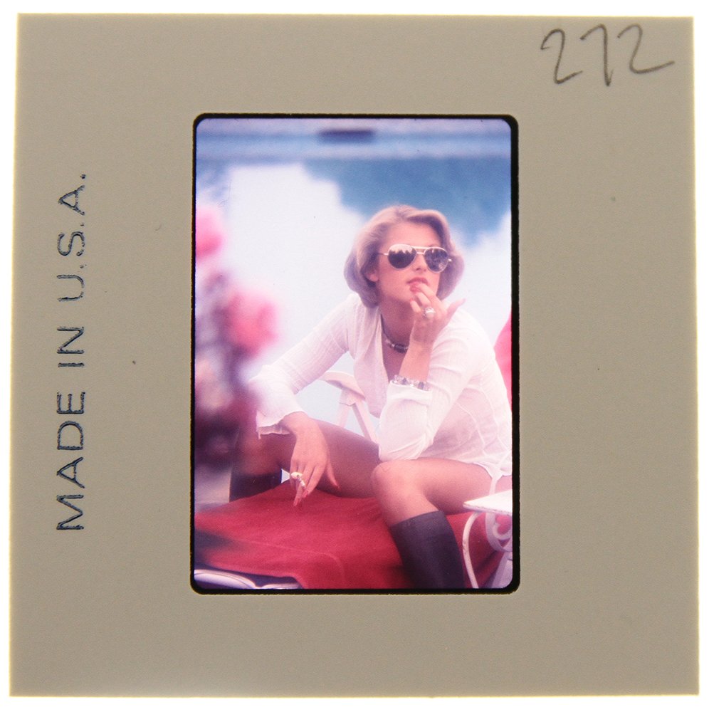 Original 35mm Jane Hargrave 1976 By Bob Guccione: Original nude, erotic, 35mm slide features Jane Hargrave taken by Bob Guccione in 1976. Print and/or markings on the slide mount are original.