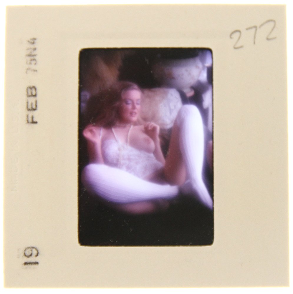 Original 35mm Wendy Blodgett 1975 By Bob Guccione: Original nude, erotic, 35mm slide features Wendy Blodgett taken by Bob Guccione in 1975. Print and/or markings on the slide mount are original.