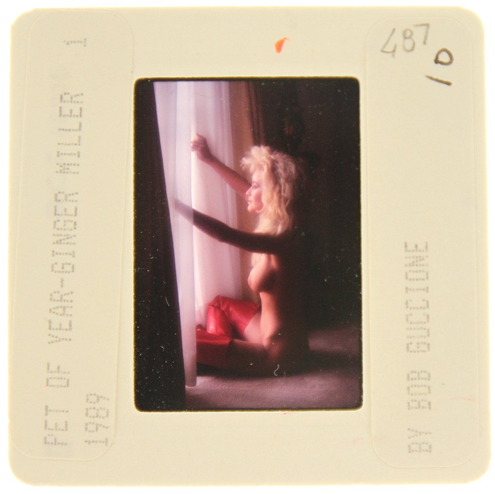 Original 35mm Ginger Miller 1989 By Bob Guccione: Original nude, erotic, 35mm slide features Ginger Miller taken by Bob Guccione in 1989. Print and/or markings on the slide mount are original.