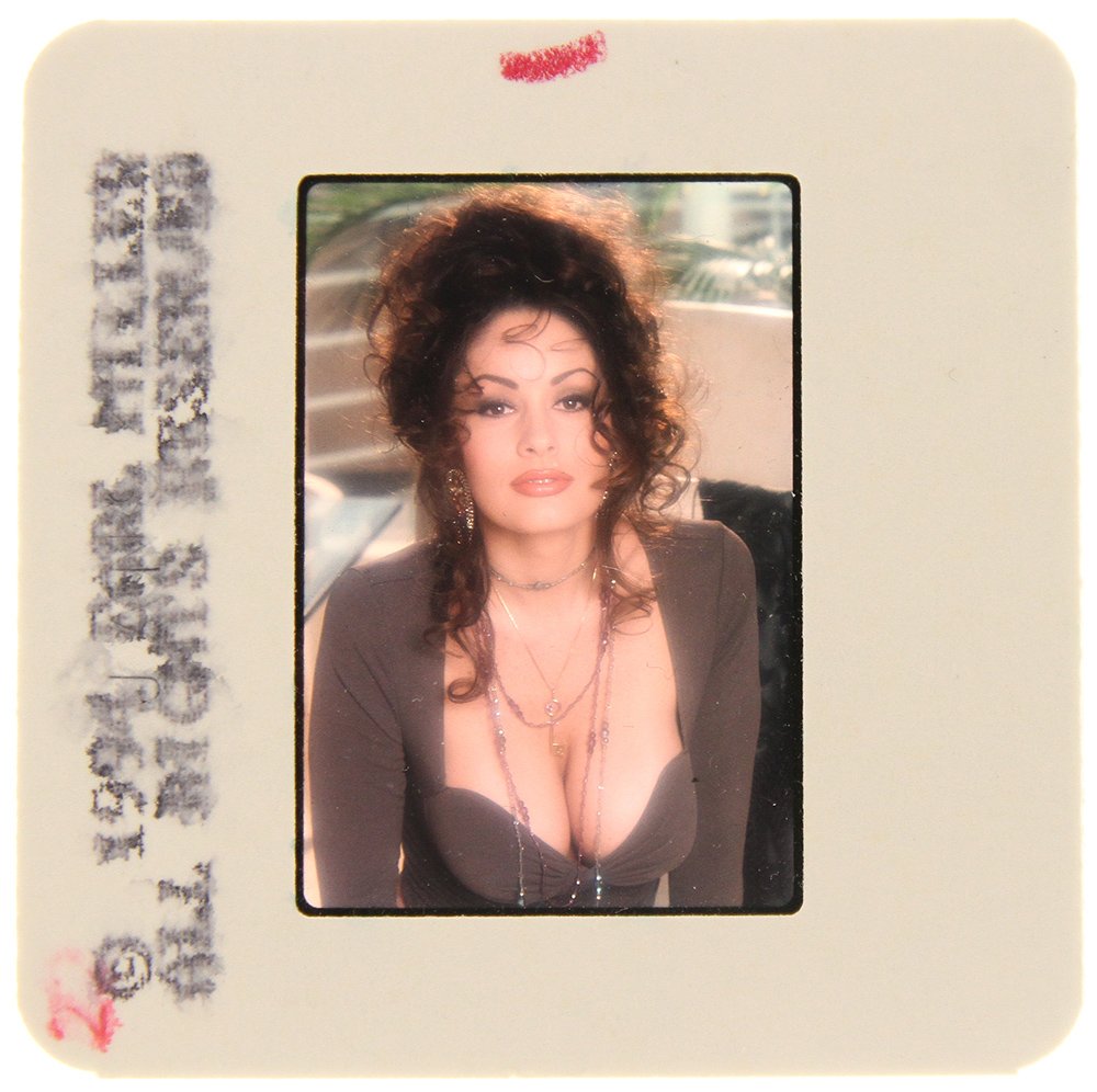 Original 35mm Leslie Glass 1994 By Earl Miller: Original nude, erotic, 35mm slide features Leslie Glass taken by Earl Miller in 1994. Print and/or markings on the slide mount are original.