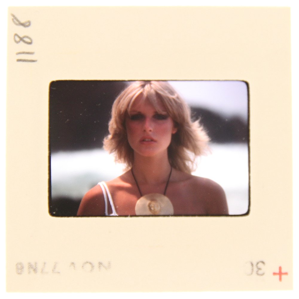 Original 35mm Jane Hargrave 1977 By Bob Guccione: Original nude, erotic, 35mm slide features Jane Hargrave taken by Bob Guccione in 1977. Print and/or markings on the slide mount are original.