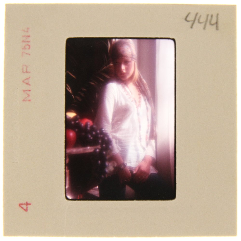 Original 35mm Jane Hargrave 1975 By Bob Guccione: Original nude, erotic, 35mm slide features Jane Hargrave taken by Bob Guccione in 1975. Print and/or markings on the slide mount are original.