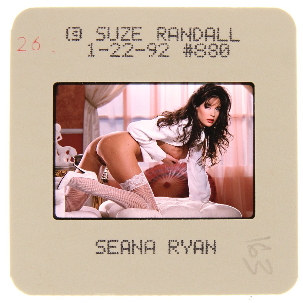 Original 35mm Seana Ryan 1992 By Suze Randall: Original nude, erotic, 35mm slide features Seana Ryan taken by Suze Randall in 1992. Print and/or markings on the slide mount are original.