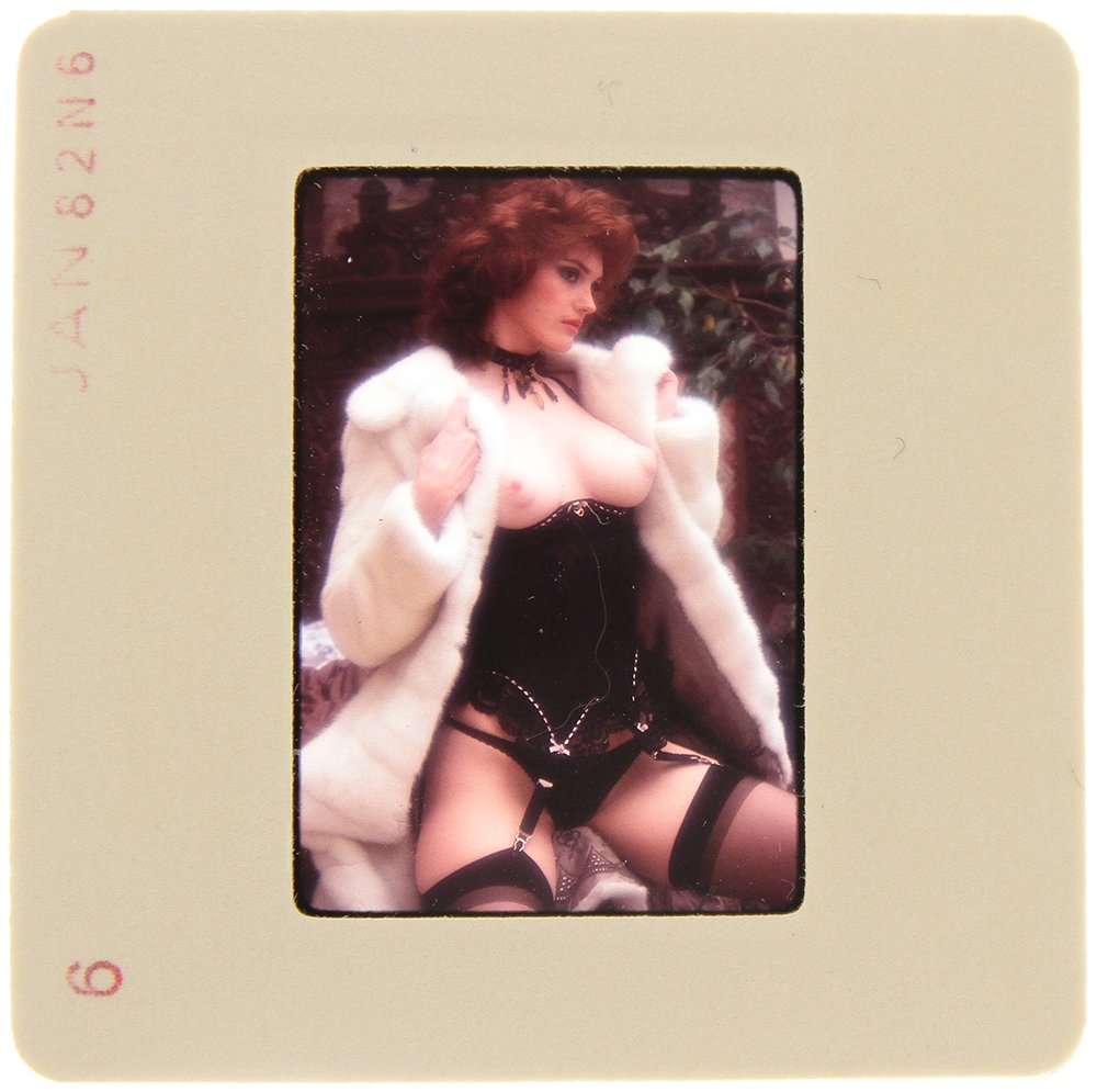Original 35mm Donna Barnes 1981 By Bob Guccione: Original nude, erotic, 35mm slide features Donna Barnes taken by Bob Guccione in 1981. Print and/or markings on the slide mount are original.