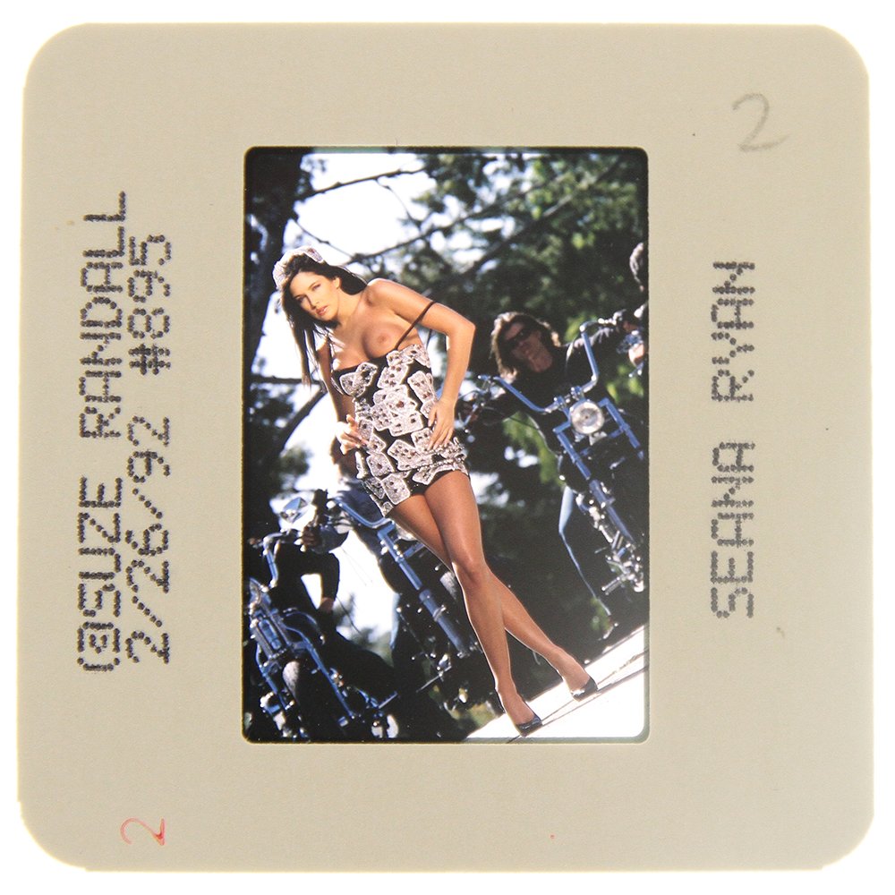 Original 35mm Seana Ryan 1992 By Suze Randall: Original nude, erotic, 35mm slide features Seana Ryan taken by Suze Randall in 1992. Print and/or markings on the slide mount are original.