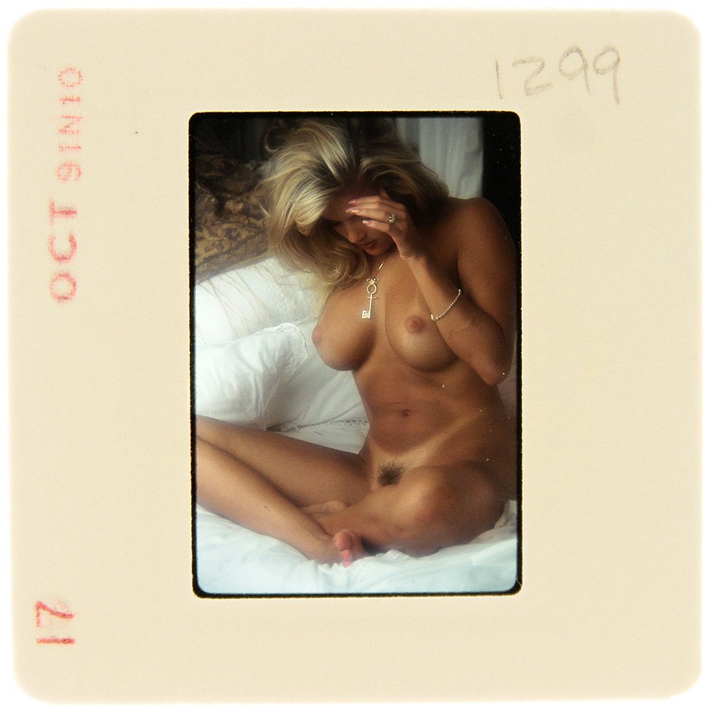 Original 35mm Brandy Ledford 1992 by Bob Guccione: Original nude, erotic, 35mm slide features Brandy Ledford taken by Bob Guccione in 1992. Print and/or markings on the slide mount are original.