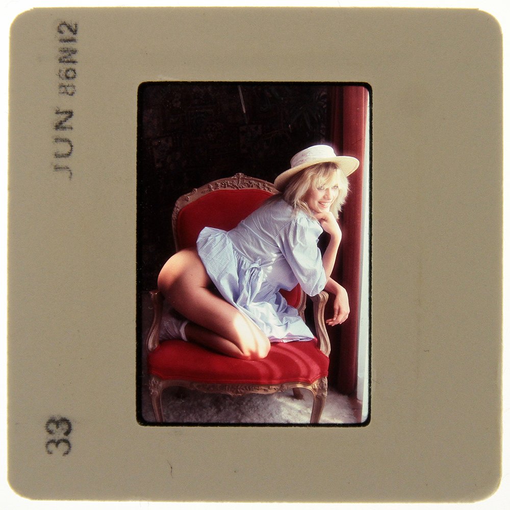 Original 35mm Janice Martin 1985 By Bob Guccione: Original nude, erotic, 35mm slide features Janice Martin taken by Bob Guccione in 1985. Print and/or markings on the slide mount are original.