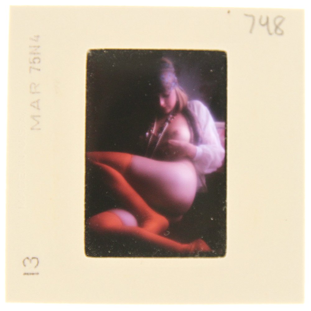 Original 35mm Jane Hargrave 1975 By Bob Guccione: Original nude, erotic, 35mm slide features Jane Hargrave taken by Bob Guccione in 1975. Print and/or markings on the slide mount are original.
