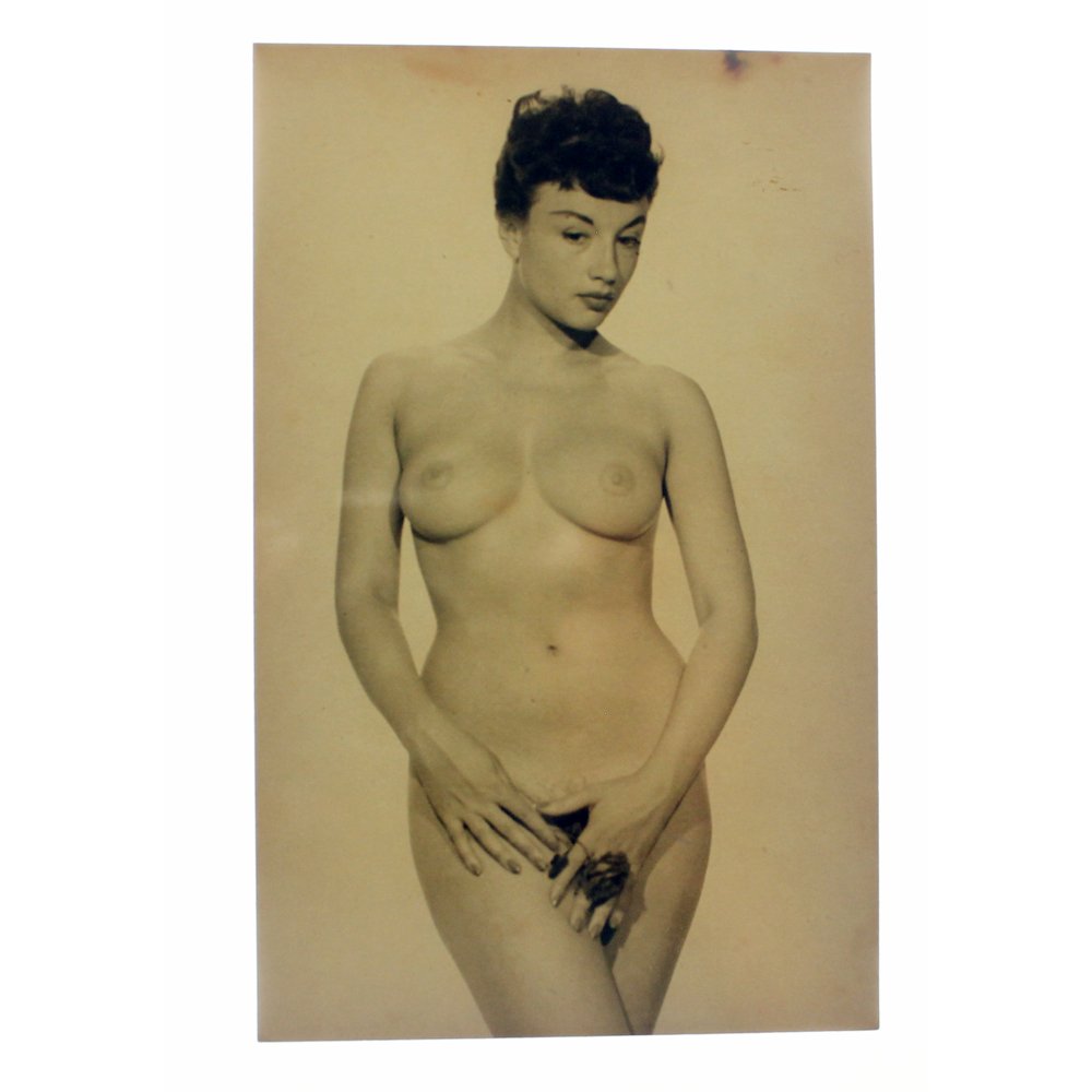 Orig Silver Gelatin 1950's Pinup Photo - Harrison Marks: This is an original 1950's silver gelatin cheesecake pin up photograph. Background: A pin-up girl, a