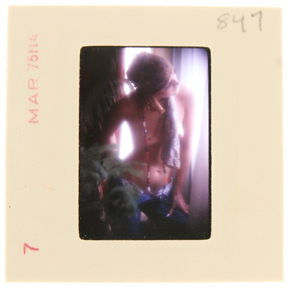 Original 35mm Jane Hargrave 1975 By Bob Guccione: Original nude, erotic, 35mm slide features Jane Hargrave taken by Bob Guccione in 1975. Print and/or markings on the slide mount are original.
