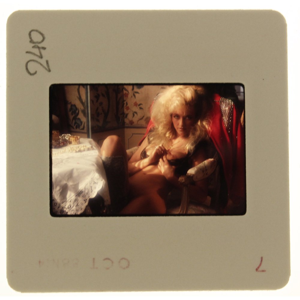 Original 35mm Ginger Miller 1989 By Bob Guccione: Original nude, erotic, 35mm slide features Ginger Miller taken by Bob Guccione in 1989. Print and/or markings on the slide mount are original.