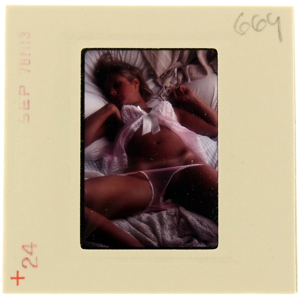 Original 35mm Jane Hargrave 1976 By Bob Guccione: Original nude, erotic, 35mm slide features Jane Hargrave taken by Bob Guccione in 1976. Print and/or markings on the slide mount are original.