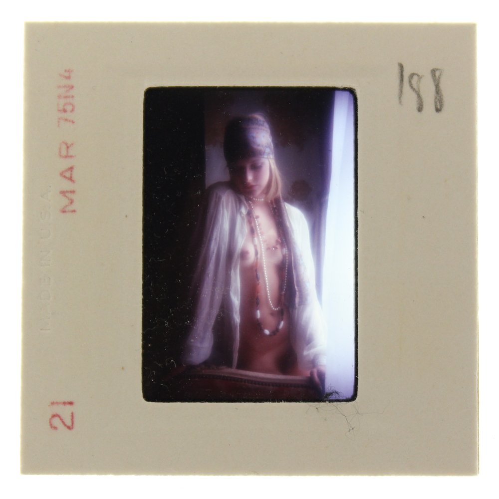 Original 35mm Jane Hargrave 1975 By Bob Guccione: Original nude, erotic, 35mm slide features Jane Hargrave taken by Bob Guccione in 1975. Print and/or markings on the slide mount are original.