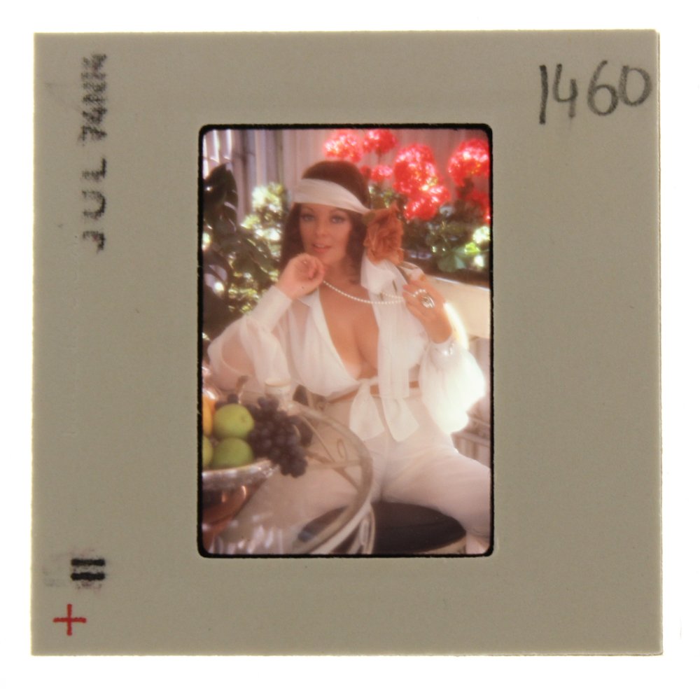 Original 35mm Avril Lund 1974 By Bob Guccione: Original nude, erotic, 35mm slide features Avril Lund taken by Bob Guccione in 1974. Print and/or markings on the slide mount are original.