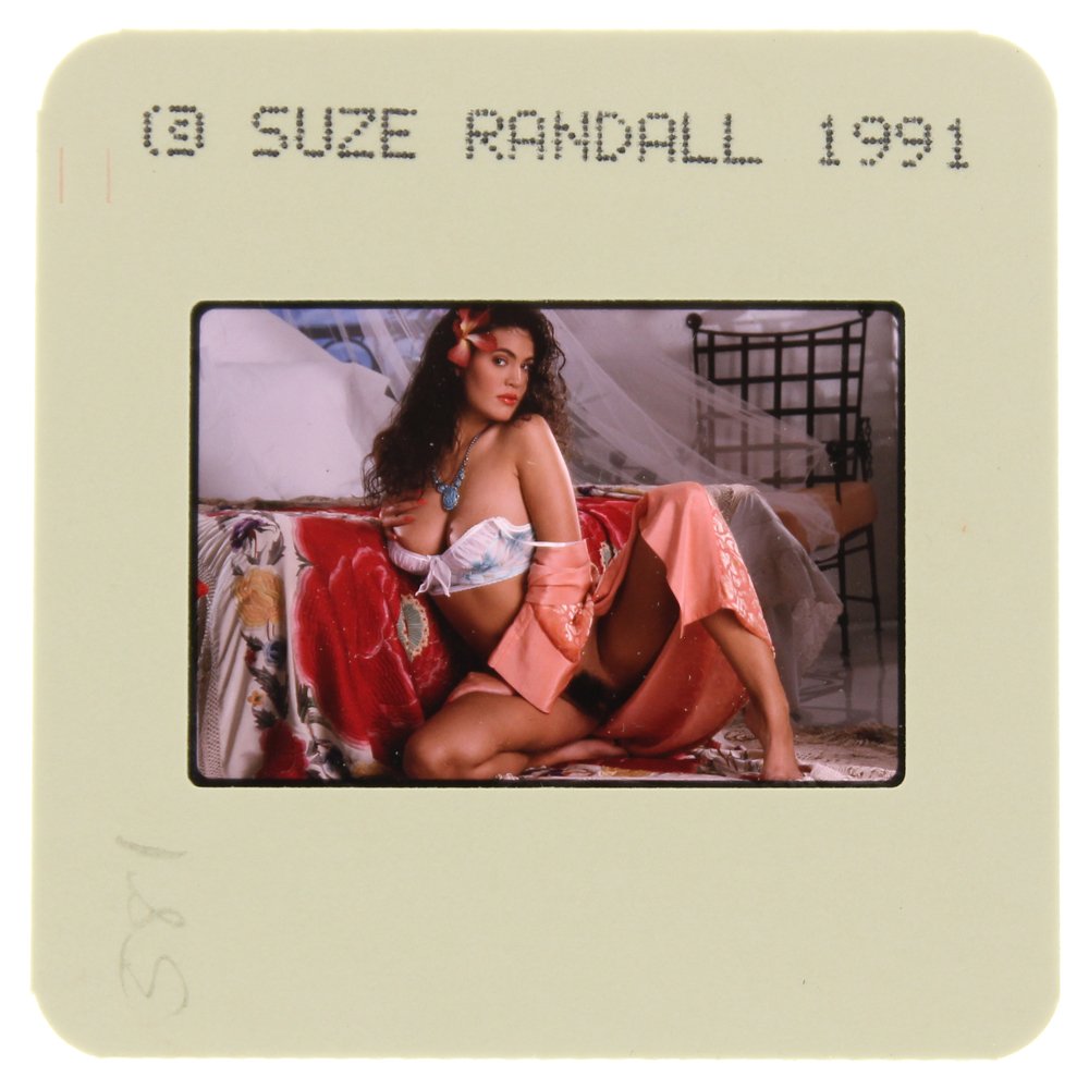 Original 35mm Jami Dion 1991 By Suze Randall: Original nude, erotic, 35mm slide features Jami Dion by Suze Randall in 1991. Print and/or markings on the slide mount are original.