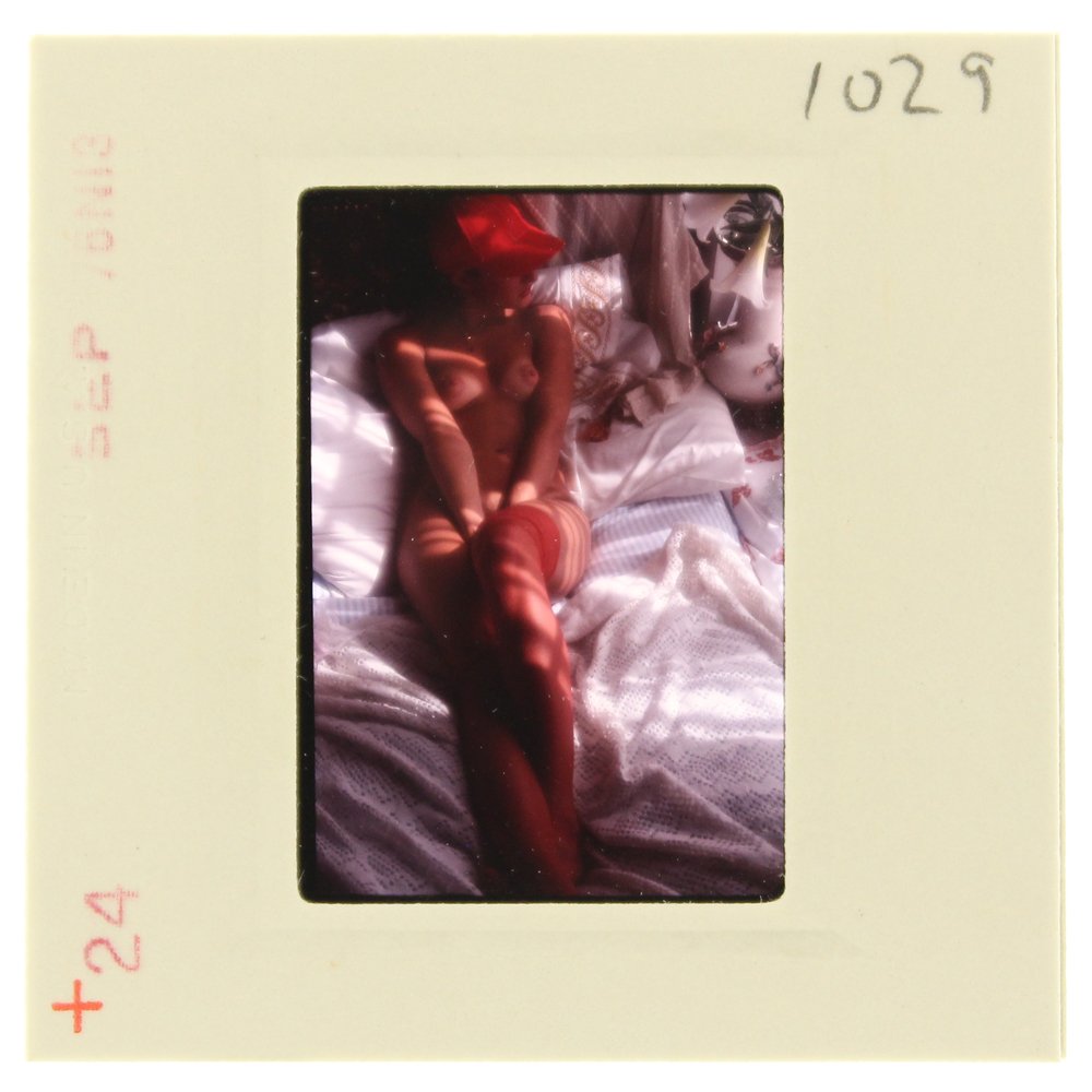Original 35mm Jane Hargrave 1976 By Bob Guccione: Original nude, erotic, 35mm slide features Jane Hargrave taken by Bob Guccione in 1976. Print and/or markings on the slide mount are original.