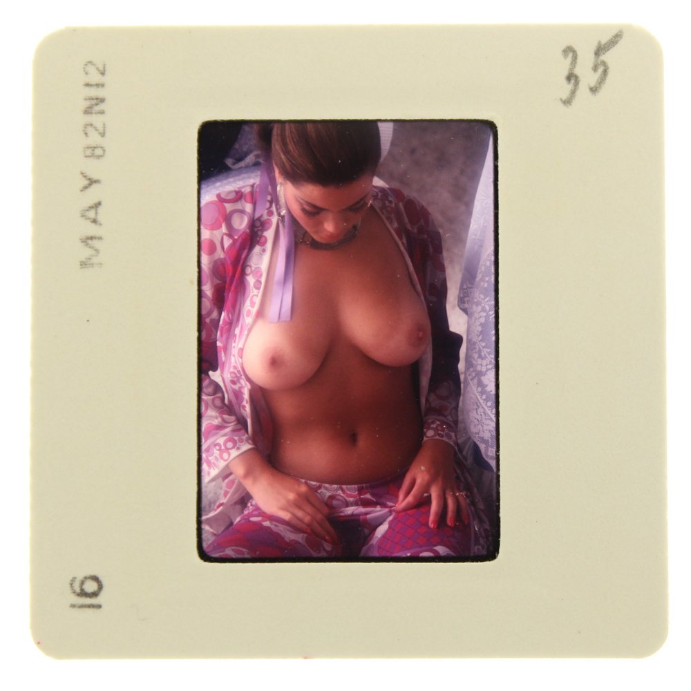 Original 35mm Carmen Pope 1982 By Bob Guccione: Original nude, erotic, 35mm slide features Carmen Pope taken by Bob Guccione in 1982. Print and/or markings on the slide mount are original.