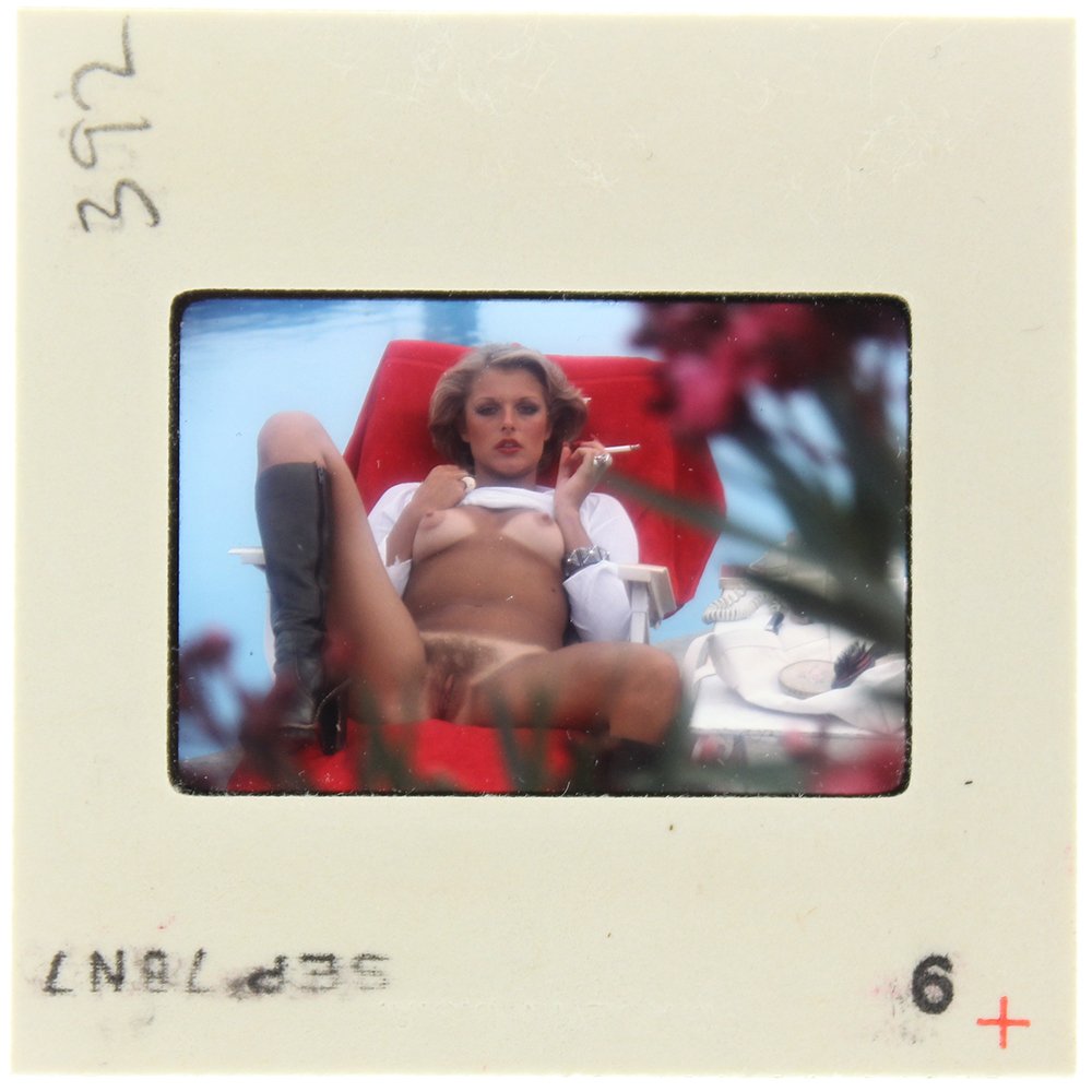 Original 35mm Jane Hargrave 1976 By Bob Guccione: Original nude, erotic, 35mm slide features Jane Hargrave taken by Bob Guccione in 1976. Print and/or markings on the slide mount are original.