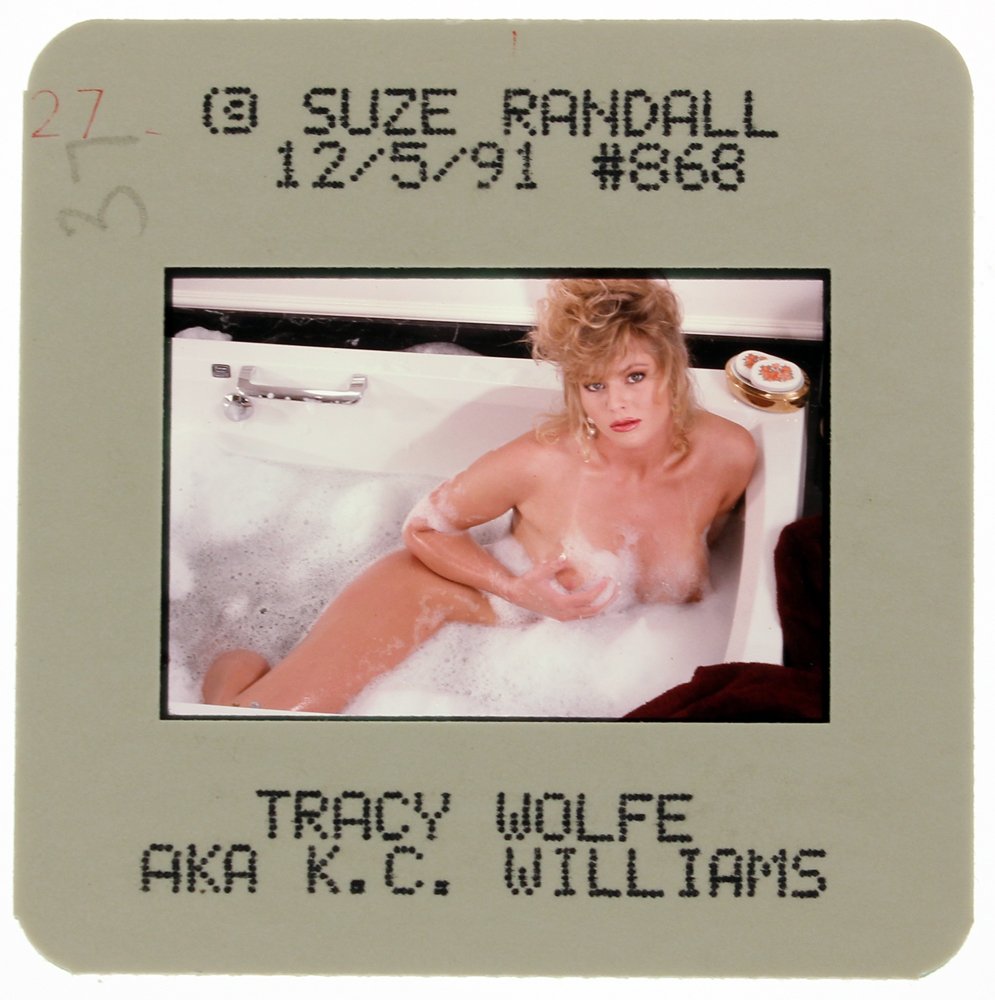 Tracy Wolfe 1991 35mm By Suze Randall: Original nude, erotic, 35mm slide features Tracy Wolf taken by Suze Randall in 1991. Print and/or markings on the slide mount are original.