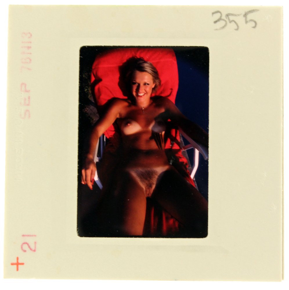 Jane Hargrave 1976 35mm By Bob Guccione: Original nude, erotic, 35mm slide features Jane Hargrave taken by Bob Guccione in 1976. Print and/or markings on the slide mount are original.