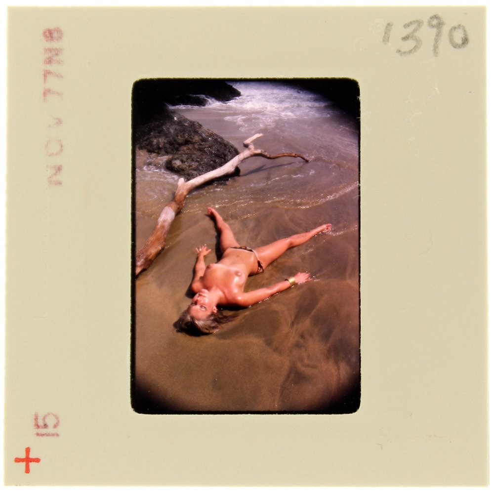 Jane Hargrave 1977 35mm By Bob Guccione: Original nude, erotic, 35mm slide features Jane Hargrave taken by Bob Guccione in 1977. Print and/or markings on the slide mount are original.