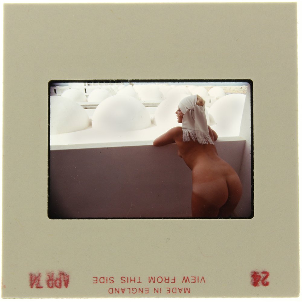 Janice Kane 1974 35mm By Bob Guccione: Original 35mm slide features Janice Kane taken by Bob Guccione in 1974.Model: At twenty-one, Janice finds that her