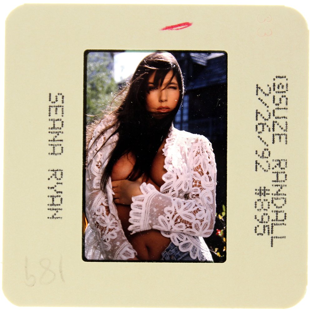 Seana Ryan 1992 35mm By Suze Randall: Original nude, erotic, 35mm slide features Seana Ryan taken by Suze Randall in 1992. Print and/or markings on the slide mount are original.