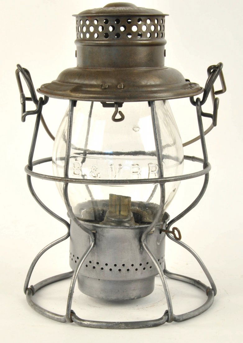 B&M Adlake Reliable Lantern w/ Cast Globe (1 of 3)