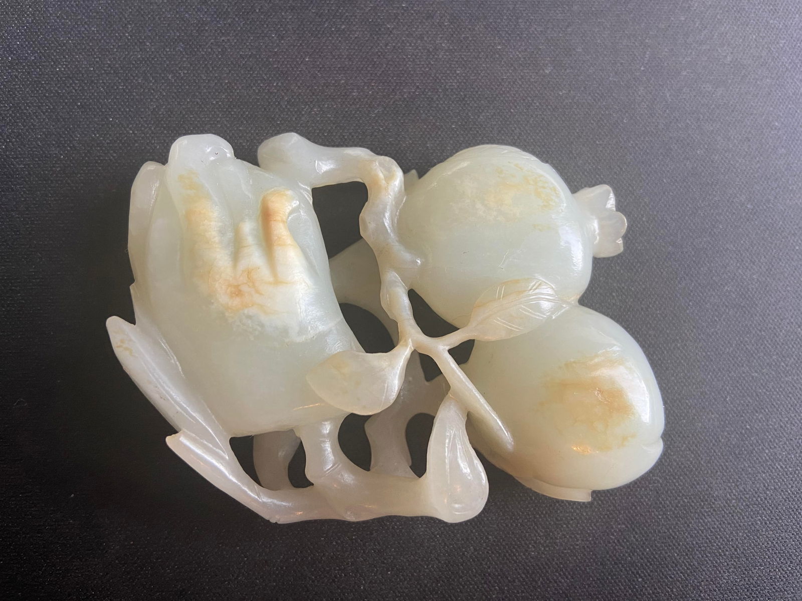 A Chinese nephrite jade statue with fruits (1 of 11)