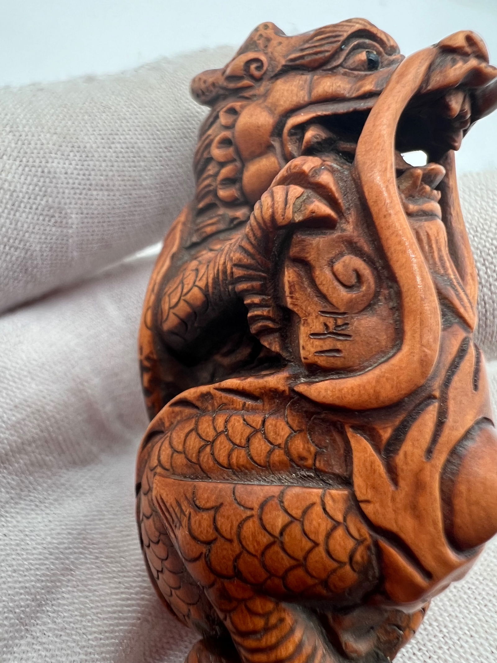 A Japanese wood dragon netsuke (1 of 6)