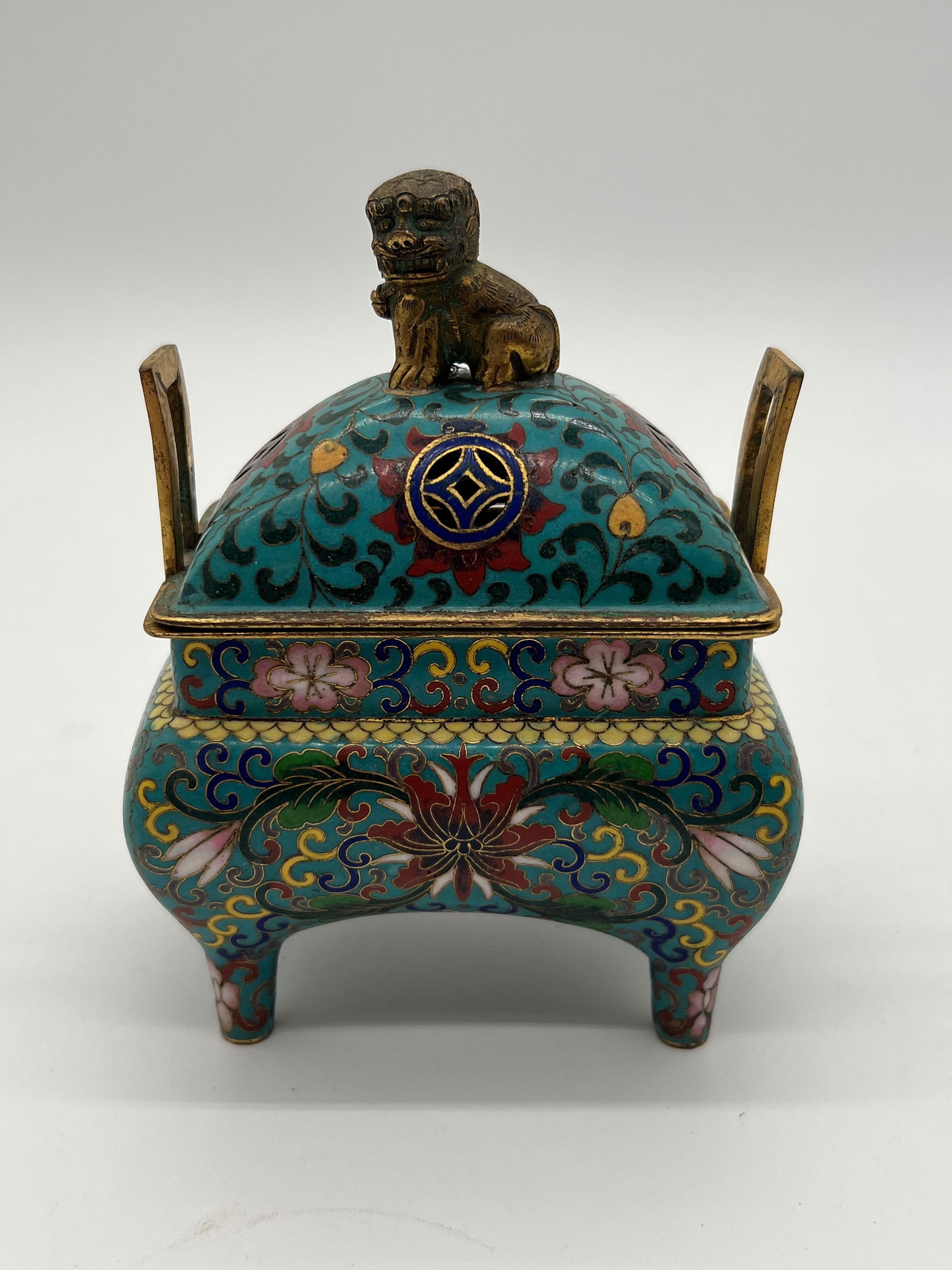 A Chinese cloisonné incense burner (1 of 12)